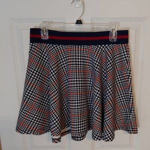 Plaid swing skirt